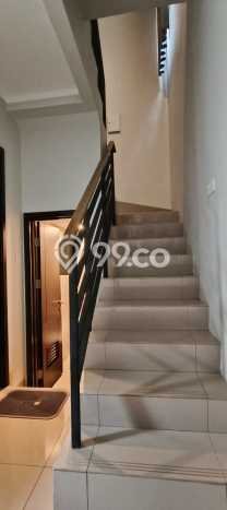 Rumah Modern 4 KT di Summarecon Crown Gading Bekasi Unfurnished Rumah Modern 4 KT di Summarecon Crown Gading Bekasi Unfurnished