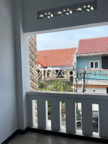 Disewakan! Rumah 3 Kamar Tidur &
3 Kamar Mandi di Harapan Indah, Bekasi Disewakan! Rumah 3 Kamar Tidur &
3 Kamar Mandi di Harapan Indah, Bekasi