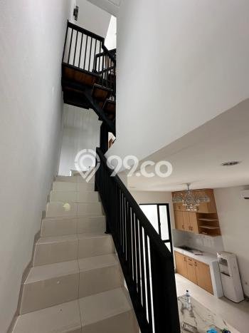 Rumah sewa siap pakai 4 Kamar Tidur di Jakarta Garden City, Jakarta Timur Rumah sewa siap pakai 4 Kamar Tidur di Jakarta Garden City, Jakarta Timur