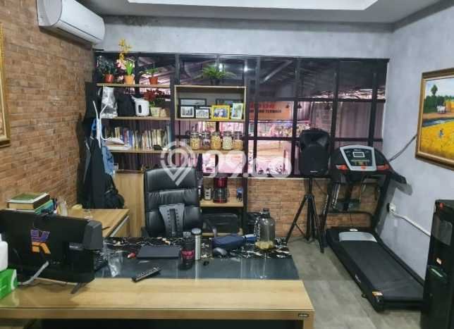 Ruko Bagus Dijual LB 360m2 Lokasi Strategis Jakarta Timur Area Cocok untuk Berbisnis Ruko Bagus Dijual LB 360m2 Lokasi Strategis Jakarta Timur Area Cocok untuk Berbisnis