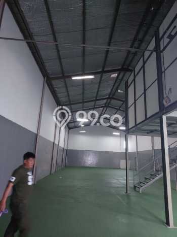 Unit Gudang Disewa Lokasi Cakung, Jakarta Timur Spesifikasi Luas Bangunan 432m2 Unit Gudang Disewa Lokasi Cakung, Jakarta Timur Spesifikasi Luas Bangunan 432m2