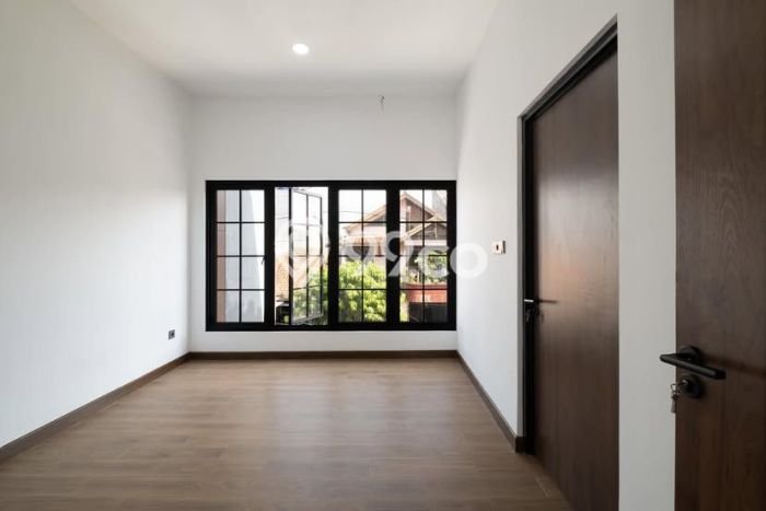 Rumah Strategis Minimalis Lb 160m2 di Antapani, Bandung Rumah Strategis Minimalis Lb 160m2 di Antapani, Bandung