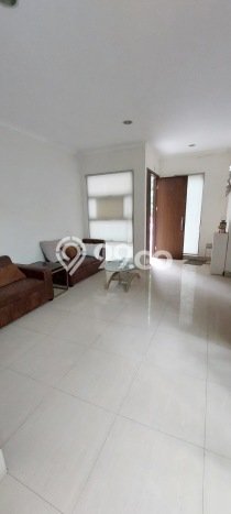 Lokasi strategis! Rumah siap pakai disewakan di BSD LB 320m2 Lokasi strategis! Rumah siap pakai disewakan di BSD LB 320m2