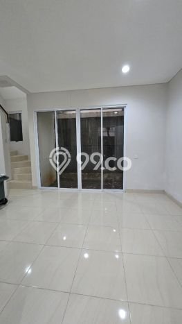 For Sale Rumah 2 Kamar Lokasi Ideal Nyaman dan Strategis di BSD For Sale Rumah 2 Kamar Lokasi Ideal Nyaman dan Strategis di BSD