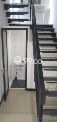 Rumah sewa siap pakai 5 KT di Pondok Labu, Jakarta Selatan Rumah sewa siap pakai 5 KT di Pondok Labu, Jakarta Selatan
