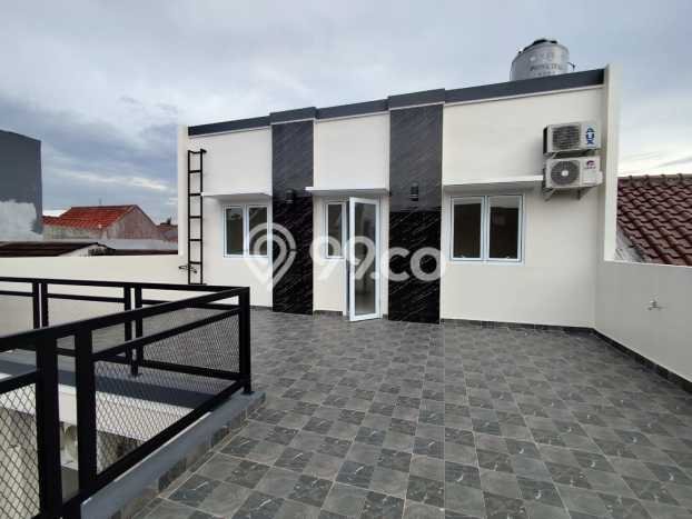 Jual Rumah Strategis Bagus Punya 4 KT di Serpong Utara Tangerang Selatan SHM Jual Rumah Strategis Bagus Punya 4 KT di Serpong Utara Tangerang Selatan SHM
