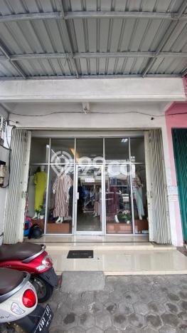 Ruko untuk disewa di Dau punya LT 131m2 & LB 170m2 harga sewa kompetitif Ruko untuk disewa di Dau punya LT 131m2 & LB 170m2 harga sewa kompetitif