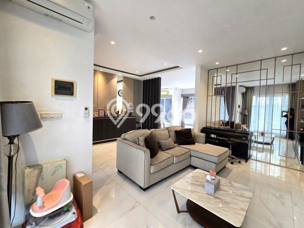 Rumah Mewah Dijual LT 200m2 di Cakung, Jakarta Timur Rumah Mewah Dijual LT 200m2 di Cakung, Jakarta Timur