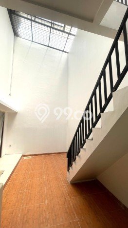 Dijual Hunian Rumah Terawat 4 KT di Jakarta Garden City, Jakarta Timur Dijual Hunian Rumah Terawat 4 KT di Jakarta Garden City, Jakarta Timur