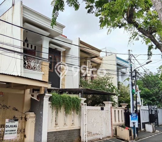 Rumah Mewah Dijual LT 150m2 di Cempaka Putih, Jakarta Pusat Rumah Mewah Dijual LT 150m2 di Cempaka Putih, Jakarta Pusat