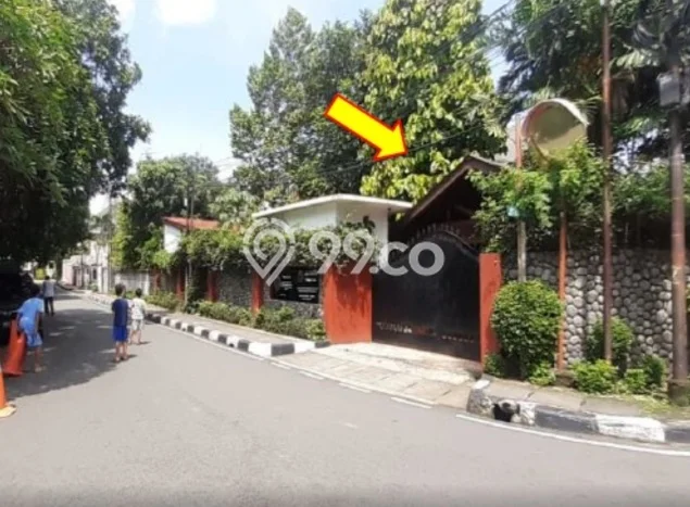 Rumah Eksklusif Siap Huni LT 1183m2 di Menteng, Jakarta Pusat Rumah Eksklusif Siap Huni LT 1183m2 di Menteng, Jakarta Pusat