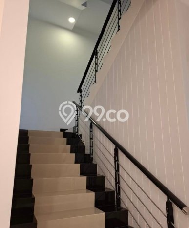 For Sale! Premium House LT 200m2 Desain Modern di Alam Sutera For Sale! Premium House LT 200m2 Desain Modern di Alam Sutera