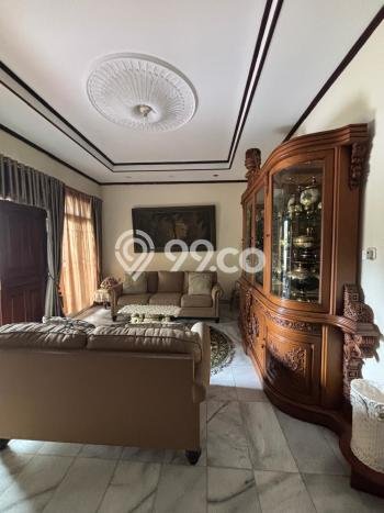 Dijual Rumah Mewah Elegan Dengan View Cantik di Pulomas, Jakarta Timur Dijual Rumah Mewah Elegan Dengan View Cantik di Pulomas, Jakarta Timur
