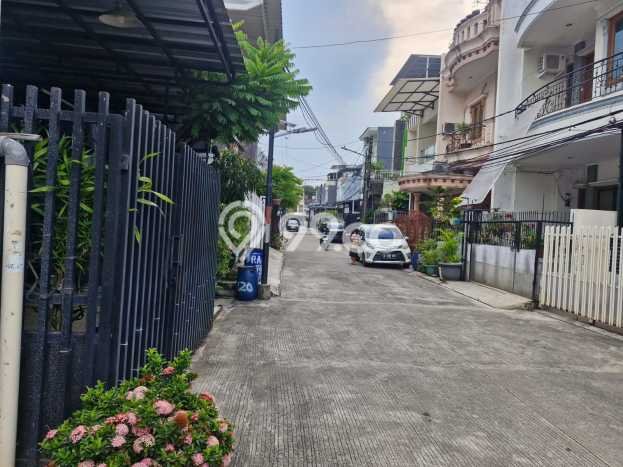 Rumah Modern Cantik 4 Kamar Bisa Langsung Pindah di Kelapa Gading Rumah Modern Cantik 4 Kamar Bisa Langsung Pindah di Kelapa Gading
