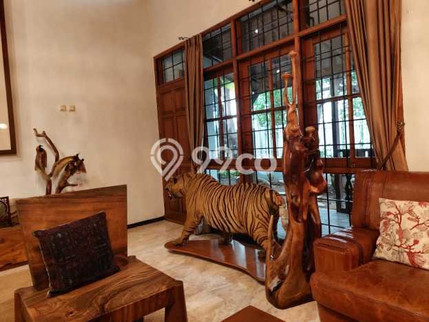 Rumah Luxury Modern Siap Huni di Grogol Jakarta Barat Rumah Luxury Modern Siap Huni di Grogol Jakarta Barat