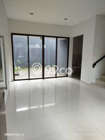 Sewa Rumah Murah di BSD City Tangerang dengan 3 KT Sewa Rumah Murah di BSD City Tangerang dengan 3 KT