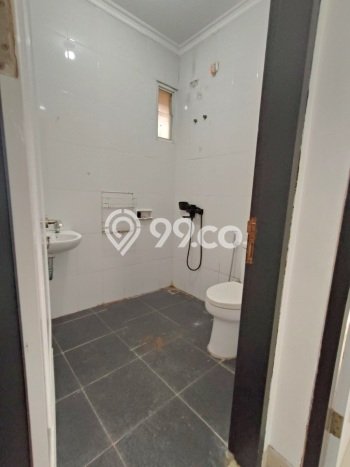 Disewakan! Rumah 3 Kamar Tidur &
3 Kamar Mandi di Gading Serpong, Tangerang Disewakan! Rumah 3 Kamar Tidur &
3 Kamar Mandi di Gading Serpong, Tangerang