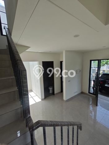 Disewakan! Rumah 2 Kamar Tidur &
2 Kamar Mandi di Bintaro, Tangerang Selatan Disewakan! Rumah 2 Kamar Tidur &
2 Kamar Mandi di Bintaro, Tangerang Selatan