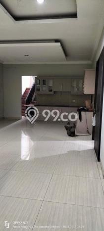 Rumah sewa siap pakai 4 KT di Pejaten, Jakarta Selatan Rumah sewa siap pakai 4 KT di Pejaten, Jakarta Selatan