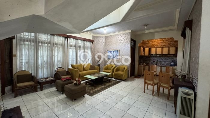 Rumah Kontrakan Tangerang LT 350m2 LB 600m2 Kawasan BSD Puspita Loka Rumah Kontrakan Tangerang LT 350m2 LB 600m2 Kawasan BSD Puspita Loka