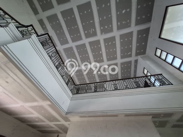 Hunian Kondisi Baik Disewakan di Pondok Indah, Jakarta Selatan LT 900m2, LB 900m2 Hunian Kondisi Baik Disewakan di Pondok Indah, Jakarta Selatan LT 900m2, LB 900m2
