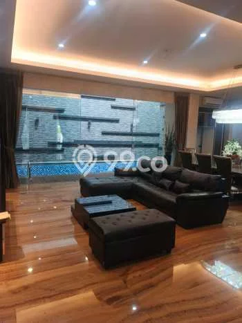Lokasi terbaik! Rumah siap huni dikontrakkan di Kelapa Gading LB 300m2 Lokasi terbaik! Rumah siap huni dikontrakkan di Kelapa Gading LB 300m2