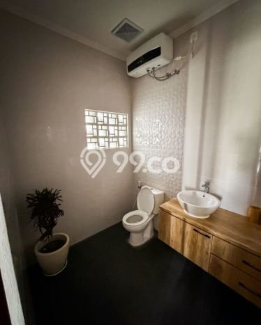 Vila di , Ukuran 220m2m², Area Strategis untuk usaha Vila di , Ukuran 220m2m², Area Strategis untuk usaha