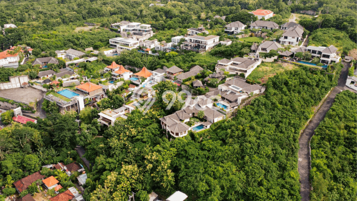 Vila Strategis Kawasan , Luas 1325m2m², Lingkungan Nyaman untuk Anda Vila Strategis Kawasan , Luas 1325m2m², Lingkungan Nyaman untuk Anda