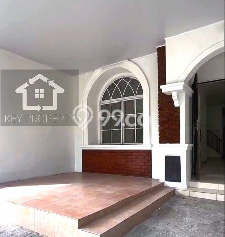 Rumah Minimalis 5 Kamar LT 165m2 di Cibubur Rumah Minimalis 5 Kamar LT 165m2 di Cibubur