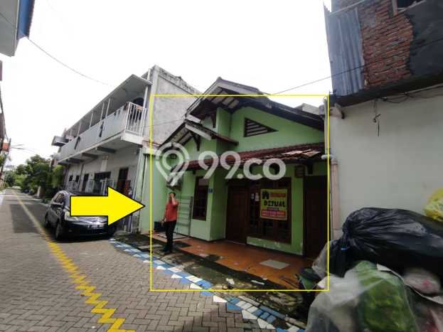 Hunian Strategis 3 KT LB 94m2 Kondisi Bagus di Karangpilang Hunian Strategis 3 KT LB 94m2 Kondisi Bagus di Karangpilang