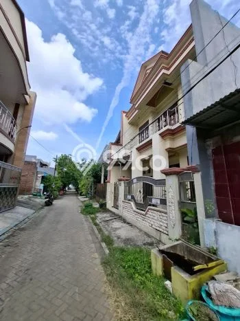 Dijual Cepat Rumah Bagus Siap Huni LB 136m2 di Tandes, Surabaya Dijual Cepat Rumah Bagus Siap Huni LB 136m2 di Tandes, Surabaya