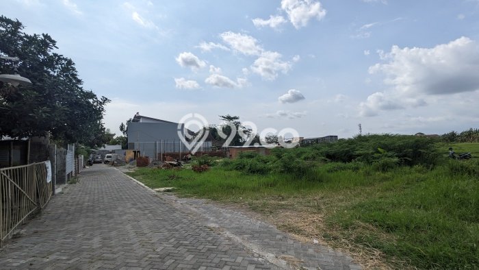 Tanah Dijual Area Strategis di Caturtunggal Yogyakarta 214m2 Tanah Dijual Area Strategis di Caturtunggal Yogyakarta 214m2