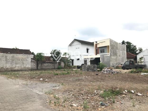 Lahan untuk Dijual Lokasi Prambanan, Sleman Luas 265m2 SHM Lahan untuk Dijual Lokasi Prambanan, Sleman Luas 265m2 SHM