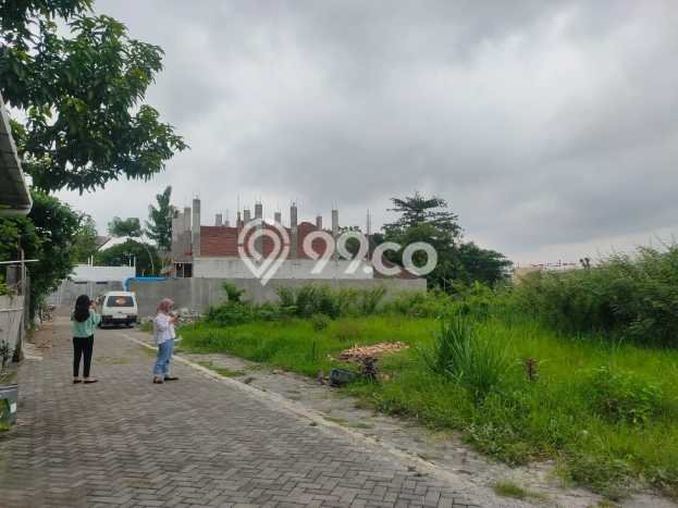 Kavling Tanah untuk Dijual di Caturtunggal, Sleman, Luas 214m2 Kavling Tanah untuk Dijual di Caturtunggal, Sleman, Luas 214m2