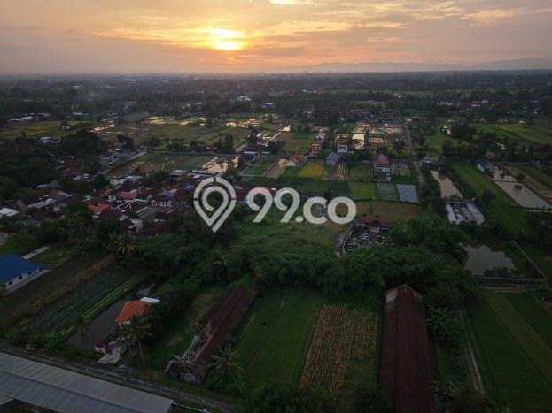 Tanah Kosong Dijual di Sleman dengan Area 121m2 Tanah Kosong Dijual di Sleman dengan Area 121m2