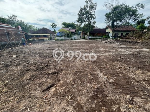 Lahan Kosong Dijual di Ngaglik, Sleman, Luas 181m2 Area Strategis Lahan Kosong Dijual di Ngaglik, Sleman, Luas 181m2 Area Strategis