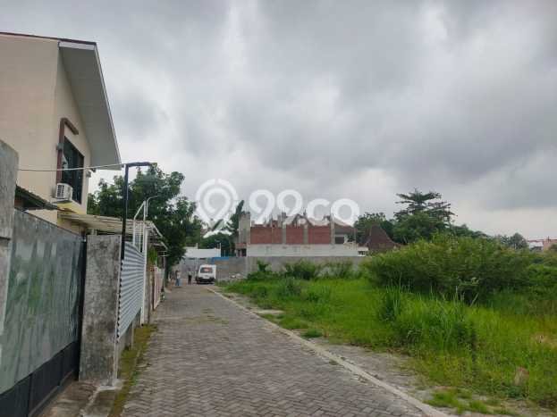 Tanah Dijual Area Strategis di Caturtunggal Sleman 214m2 Tanah Dijual Area Strategis di Caturtunggal Sleman 214m2