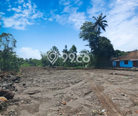 Tanah Kosong Dijual di Sleman dengan Area 118m2 Tanah Kosong Dijual di Sleman dengan Area 118m2