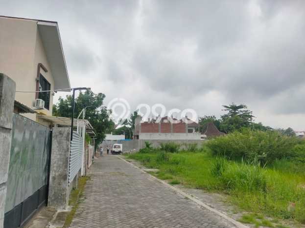 Tanah Dijual Area Strategis di Caturtunggal Sleman 214m2 Tanah Dijual Area Strategis di Caturtunggal Sleman 214m2