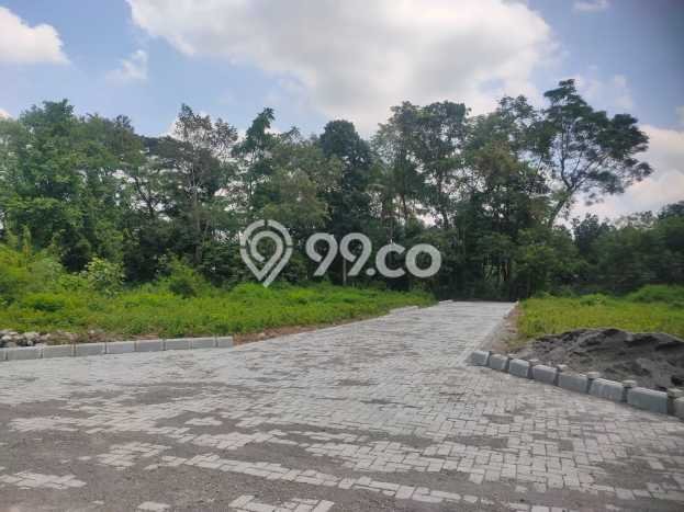 Tanah Dijual Lokasi Kalasan, Sleman Luas 119m2 Legalitas Aman Tanah Dijual Lokasi Kalasan, Sleman Luas 119m2 Legalitas Aman