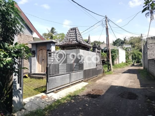 Rumah Modern 4 KT LT 225m2 di Sibang Kaja Rumah Modern 4 KT LT 225m2 di Sibang Kaja