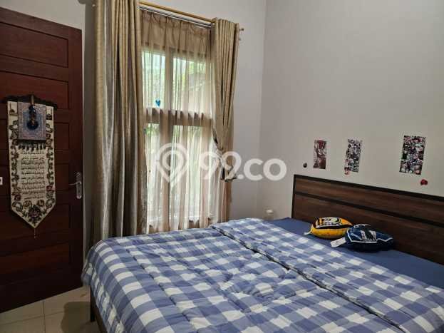 For Sale Hunian Rumah Terawat 4 Kamar di Bekasi Kota, Bekasi For Sale Hunian Rumah Terawat 4 Kamar di Bekasi Kota, Bekasi