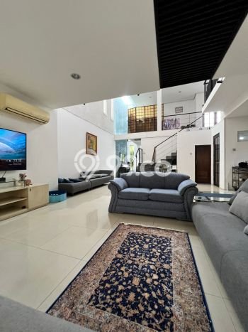 Hunian Eksklusif Siap Huni LT 248m2 di Cilandak, Jakarta Selatan Hunian Eksklusif Siap Huni LT 248m2 di Cilandak, Jakarta Selatan