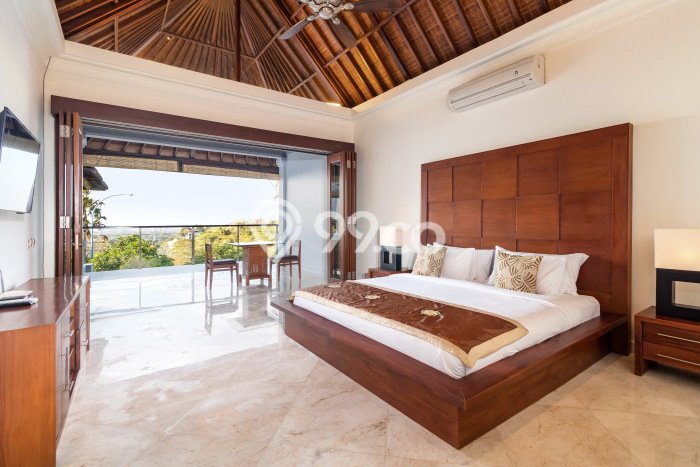 Dijual Rumah Luas Megah Dengan View Eksklusif di Jimbaran, Badung Dijual Rumah Luas Megah Dengan View Eksklusif di Jimbaran, Badung