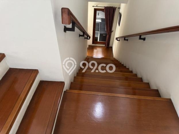 Rumah Elit Modern Siap Huni di BSD Castilla Tangerang Rumah Elit Modern Siap Huni di BSD Castilla Tangerang