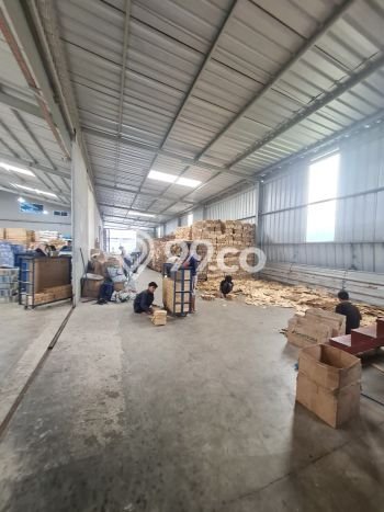 Gudang untuk Disewa di Pusat Jakarta Utara Luas Bangunan 2100m2 Gudang untuk Disewa di Pusat Jakarta Utara Luas Bangunan 2100m2