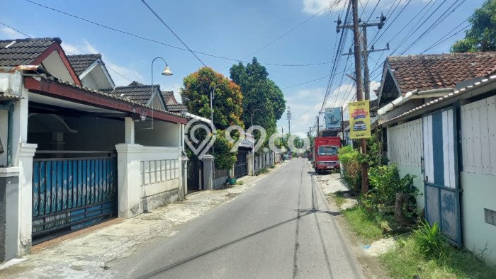 Rumah Modern Cantik 2 KT Siap Huni di Sewon Rumah Modern Cantik 2 KT Siap Huni di Sewon