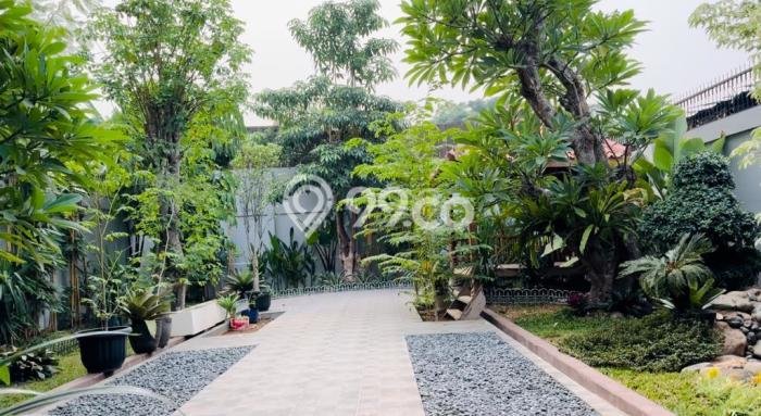 Rumah Eksklusif Siap Huni LT 425m2 di Kebayoran Baru, Jakarta Selatan Rumah Eksklusif Siap Huni LT 425m2 di Kebayoran Baru, Jakarta Selatan