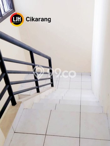Disewakan Hunian Konsep Minimalis di Lippo Cikarang Cikarang dengan 4 KT Disewakan Hunian Konsep Minimalis di Lippo Cikarang Cikarang dengan 4 KT