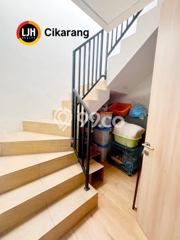 Dijual Rumah 4 Kamar Lokasi Strategis Nyaman dan Strategis di Lippo Cikarang Dijual Rumah 4 Kamar Lokasi Strategis Nyaman dan Strategis di Lippo Cikarang